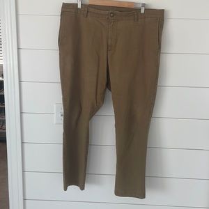 Old Navy chinos. 40x30. Camel